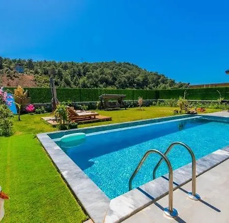 Villa Nur Nefes Apartman Kaş